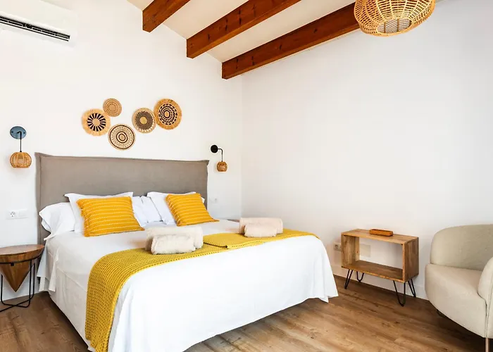 Menurka Ii * Cala'N Blanes (Menorca)