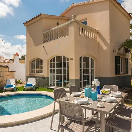 Holiday home Menurka Ii